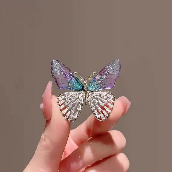Cute butterfly brooch for women, sparkling and vibrant with forest style design, daily wear brooch accessories