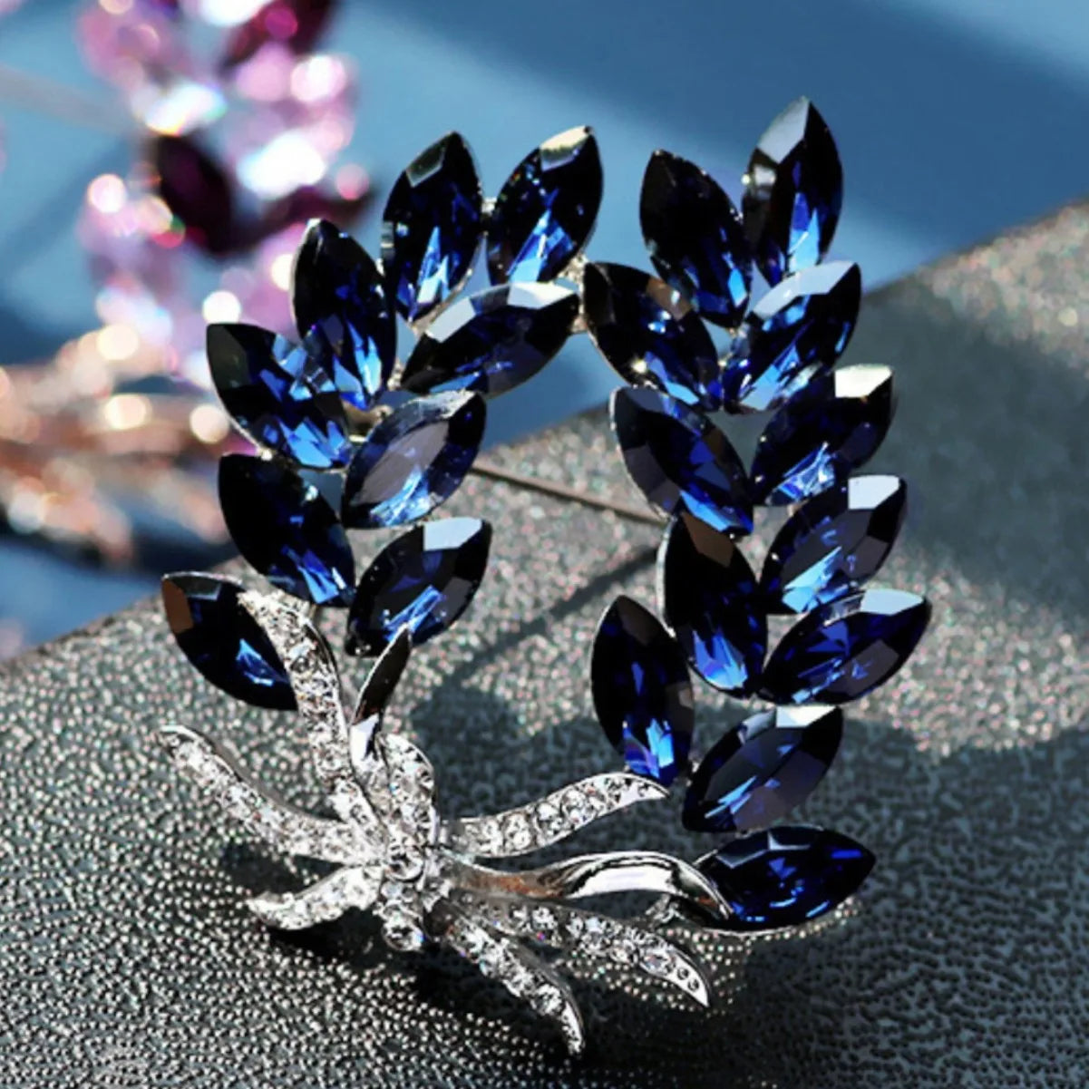 Cute butterfly brooch for women, sparkling and vibrant with forest style design, daily wear brooch accessories