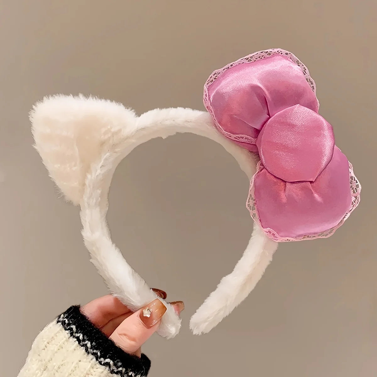 Hello Kitty Pink Bow Plush Headband  Women'S Cute and Comfortable Hair Accessory Suitable for Face Washing and Decoration