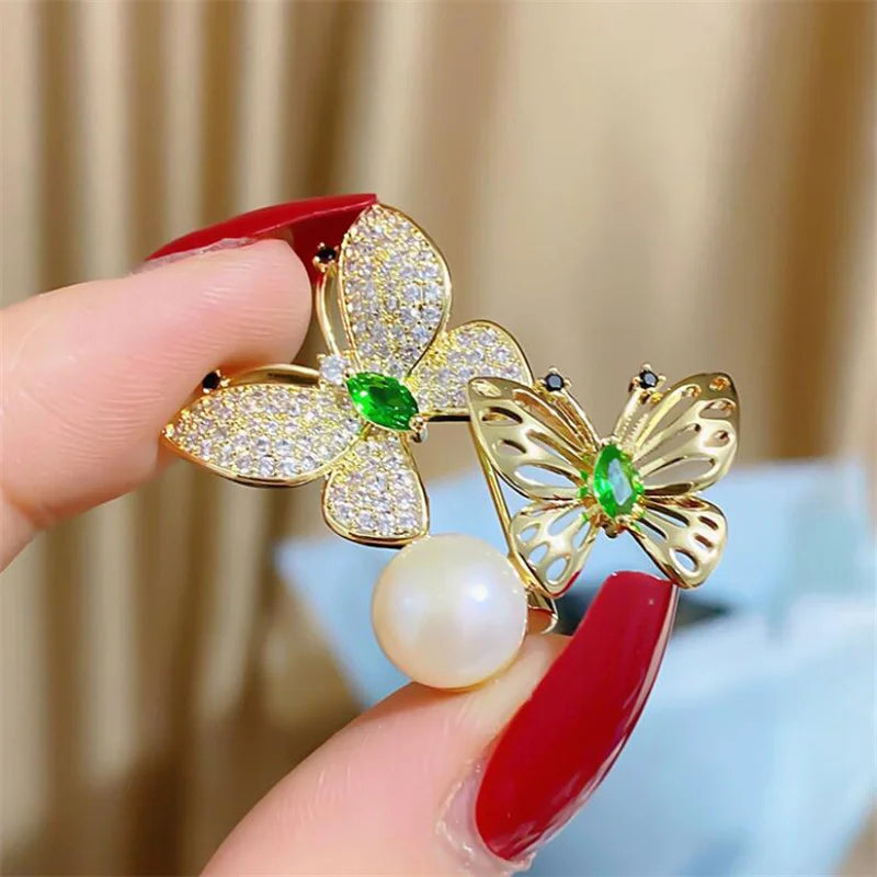 Cute butterfly brooch for women, sparkling and vibrant with forest style design, daily wear brooch accessories